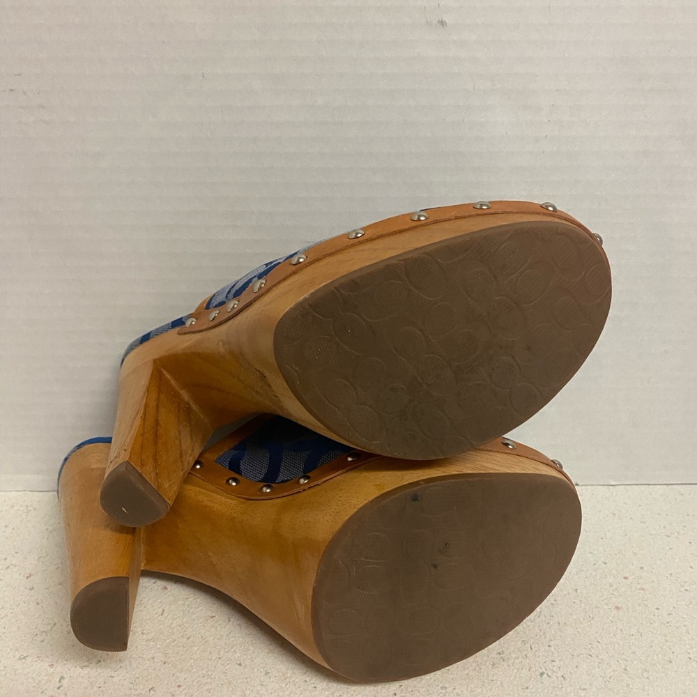 Coach VTG Bacall Blue Signature Pattern Wood-Platform Clogs - Picture 8 of 8